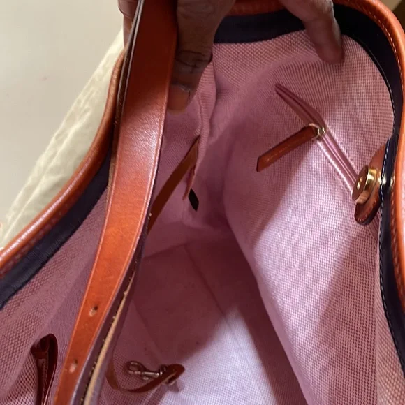 Dark blue Dooney And Bourke leather handbag - Picture 6 of 7